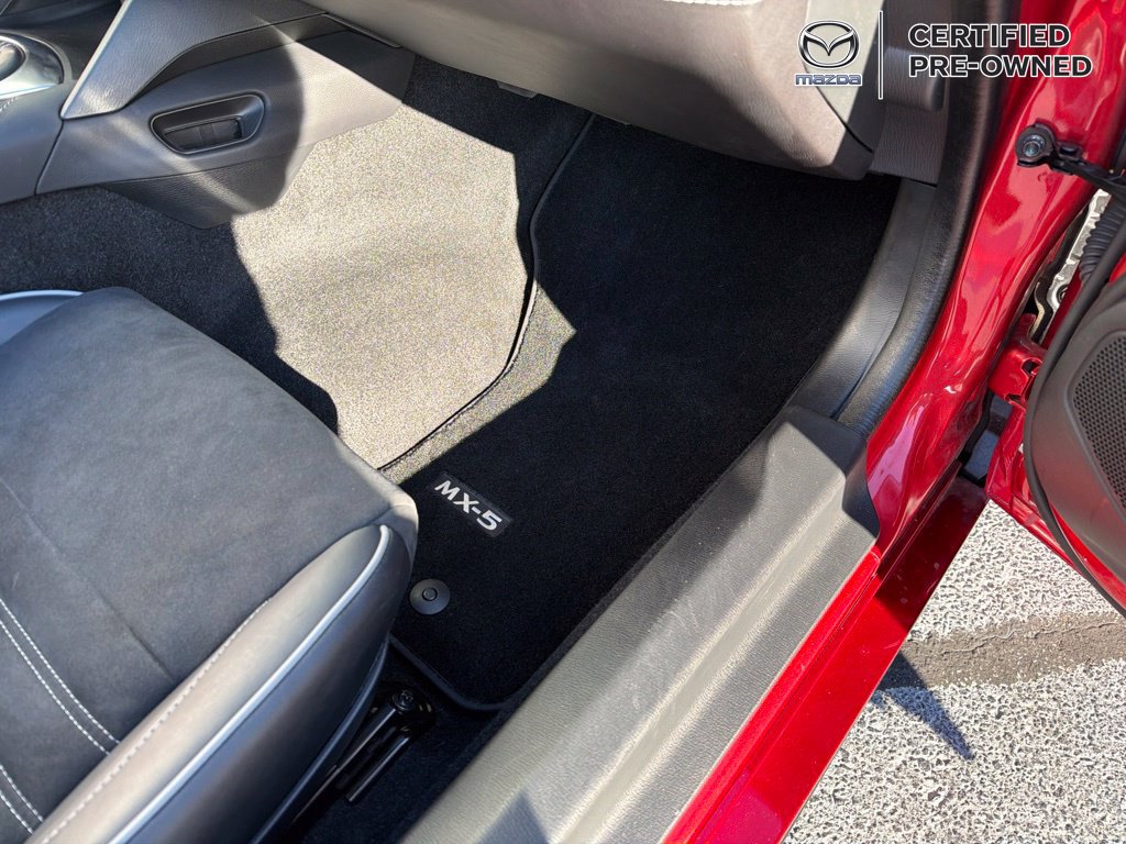 Used 2025 MAZDA MX-5 Miata Club w/ Brembo/BBS Recaro Package RWD image 29