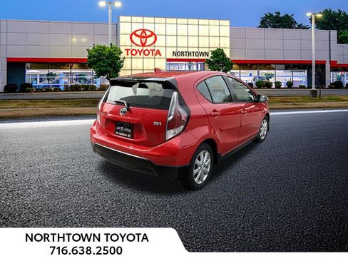 Used 2017 Toyota Prius C Three FWD image 12