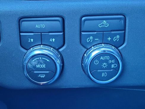 Used 2023 GMC Sierra 1500 Elevation image 19