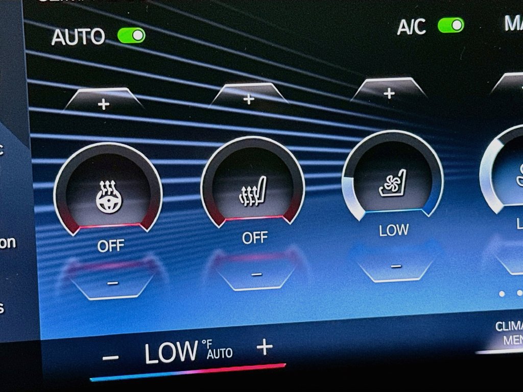 Used 2023 BMW ALPINA XB7 AWD/4WD image 28
