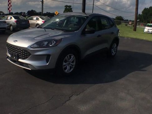 Used 2022 Ford Escape S image 4