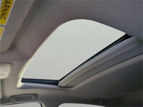 Used 2020 Acura MDX FWD image 17