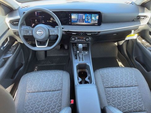 New 2026 Nissan Kicks SV w/ Cold Weather Package AWD/4WD image 16