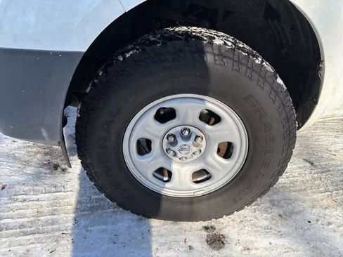 Used 2016 Nissan Frontier S image 5