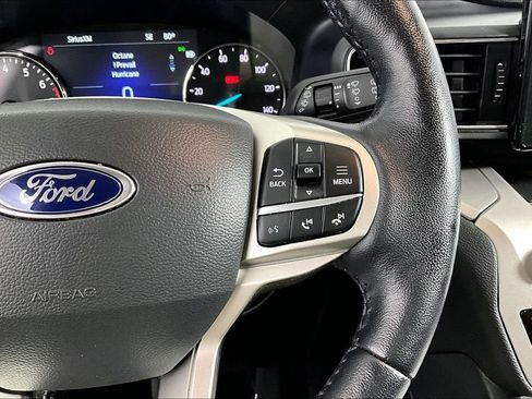 Used 2021 Ford Explorer XLT w/ Equipment Group 202A RWD image 19