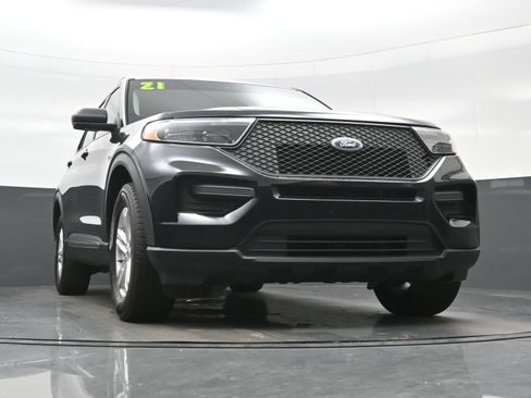 Used 2021 Ford Explorer XLT w/ Class III Trailer Tow Package AWD/4WD image 35