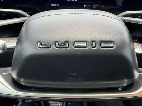 Used 2025 Lucid Air Touring AWD/4WD image 30