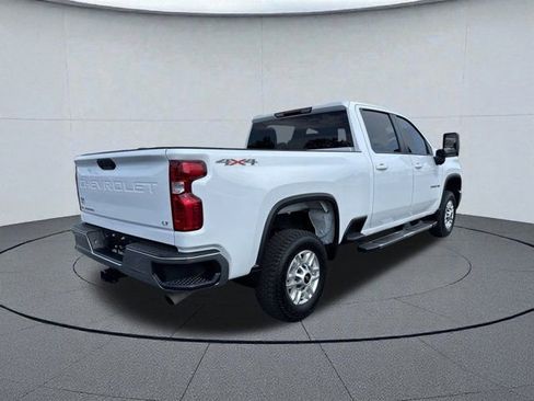 Used 2024 Chevrolet Silverado 2500 LT image 2