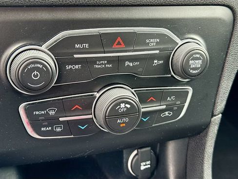 Used 2022 Dodge Charger SXT AWD/4WD image 22
