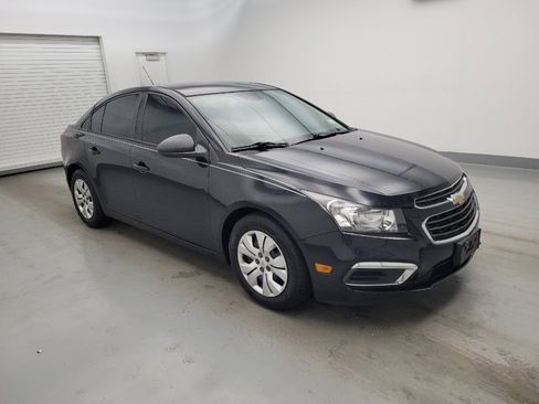 Used 2015 Chevrolet Cruze LS FWD image 11