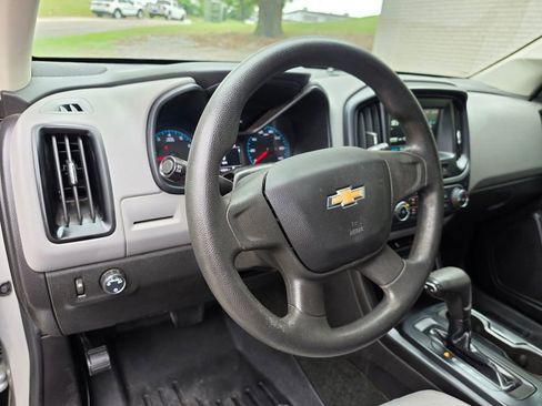 Used 2018 Chevrolet Colorado W/T RWD image 21