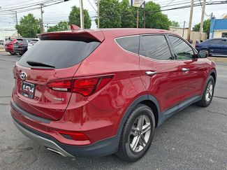 Used 2017 Hyundai Santa Fe Sport FWD video 4