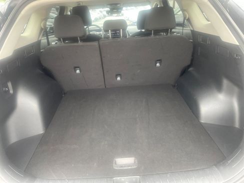 Used 2025 Kia Sportage LX FWD image 30