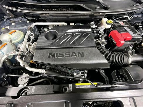 Used 2023 Nissan Rogue SV AWD/4WD image 9