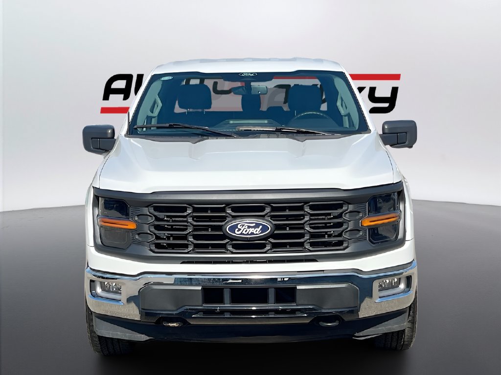Used 2024 Ford F150 XLT AWD/4WD image 2