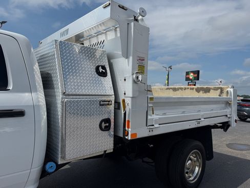 Used 2021 RAM 4500 Tradesman w/ Chrome Appearance Group AWD/4WD image 39