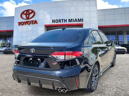 Used 2025 Toyota Corolla SE image 4