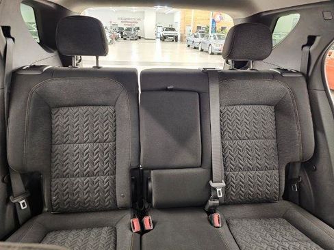 Used 2022 Chevrolet Equinox LT w/ Driver Convenience Package image 34