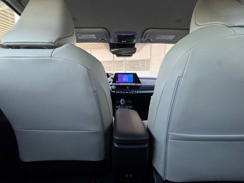 New 2025 Toyota Prius XLE image 19