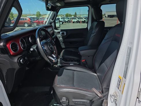 Used 2023 Jeep Gladiator Rubicon w/ LED Lighting Group AWD/4WD image 12