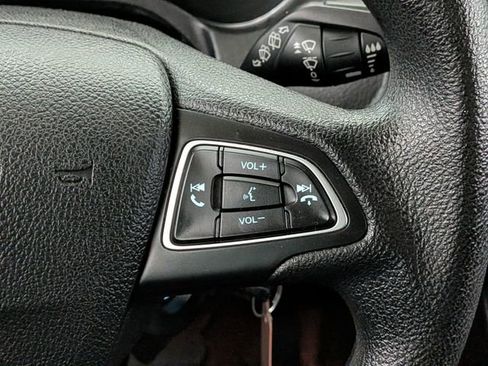 Used 2016 Ford Focus SE FWD image 21