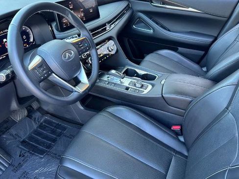 Certified 2025 INFINITI QX60 Sensory image 9