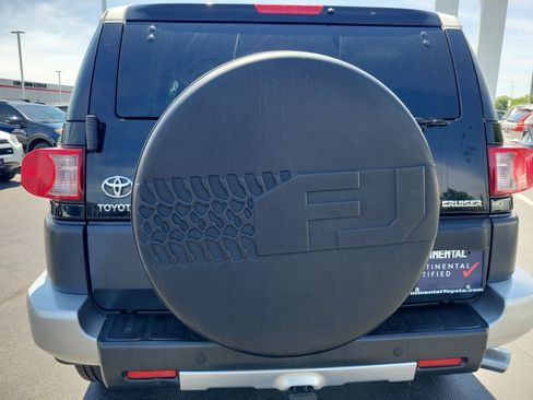 Used 2008 Toyota FJ Cruiser 2WD image 23