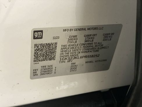 Used 2023 GMC Yukon XL Denali w/ Denali Reserve Package image 28