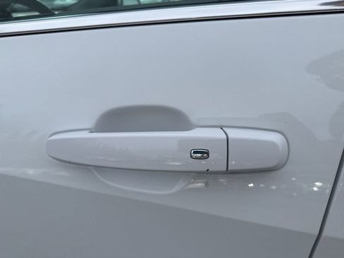 Used 2025 Chevrolet Malibu LT image 12