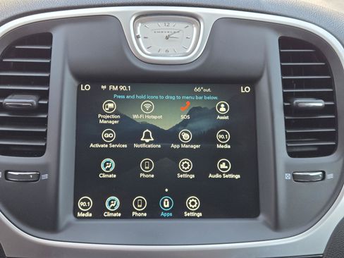Used 2023 Chrysler 300 Touring RWD image 7