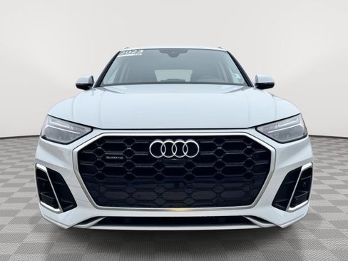 Certified 2023 Audi Q5 2.0T Premium Plus w/ Premium Plus Package image 2