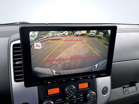 Used 2020 Nissan Frontier PRO-4X w/ Pro-4x Utility Package AWD/4WD image 17