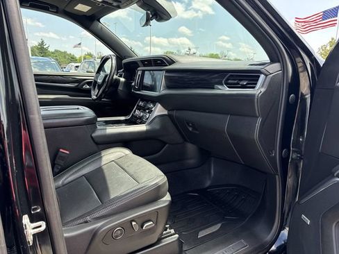Used 2021 GMC Yukon XL Denali w/ Denali Premium Package AWD/4WD image 30