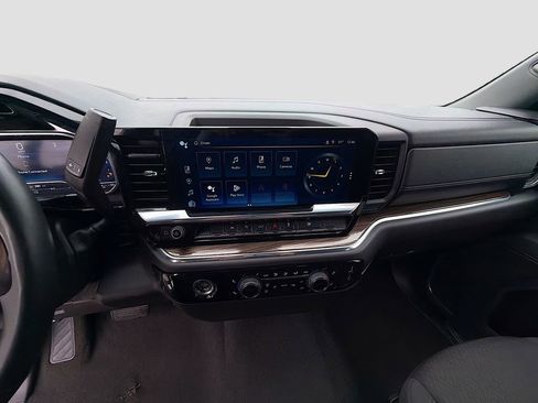 Used 2023 Chevrolet Silverado 1500 LT w/ Protection Package AWD/4WD image 25