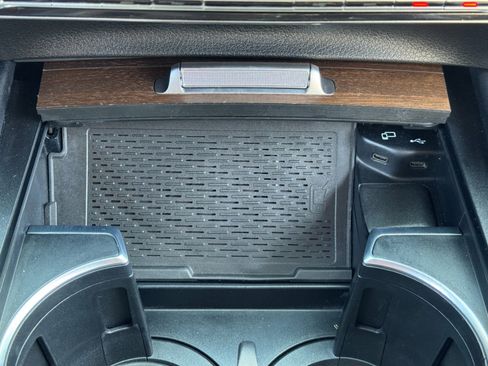 Used 2021 Mercedes-Benz GLE 350 4MATIC w/ Premium Package image 34