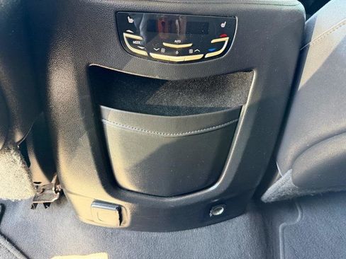 Used 2018 Cadillac Escalade ESV 2WD image 27