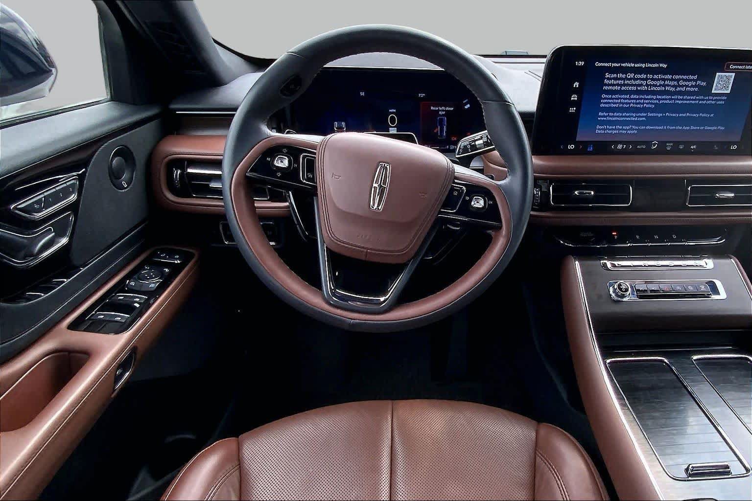 Used 2025 Lincoln Aviator Reserve w/ Jet Appearance Package AWD/4WD image 6
