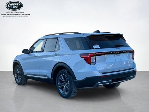 New 2026 Ford Explorer Active w/ Active Comfort Package image 5