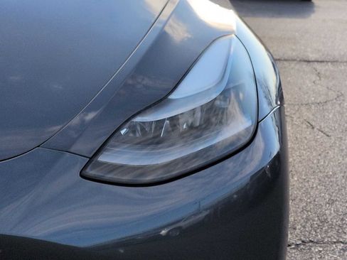 Used 2022 Tesla Model Y Performance image 11