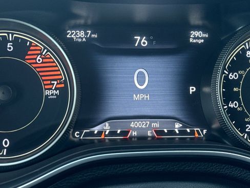 Used 2020 Jeep Cherokee High Altitude image 27