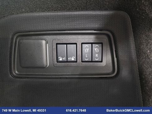 Used 2024 Cadillac Escalade Sport image 16