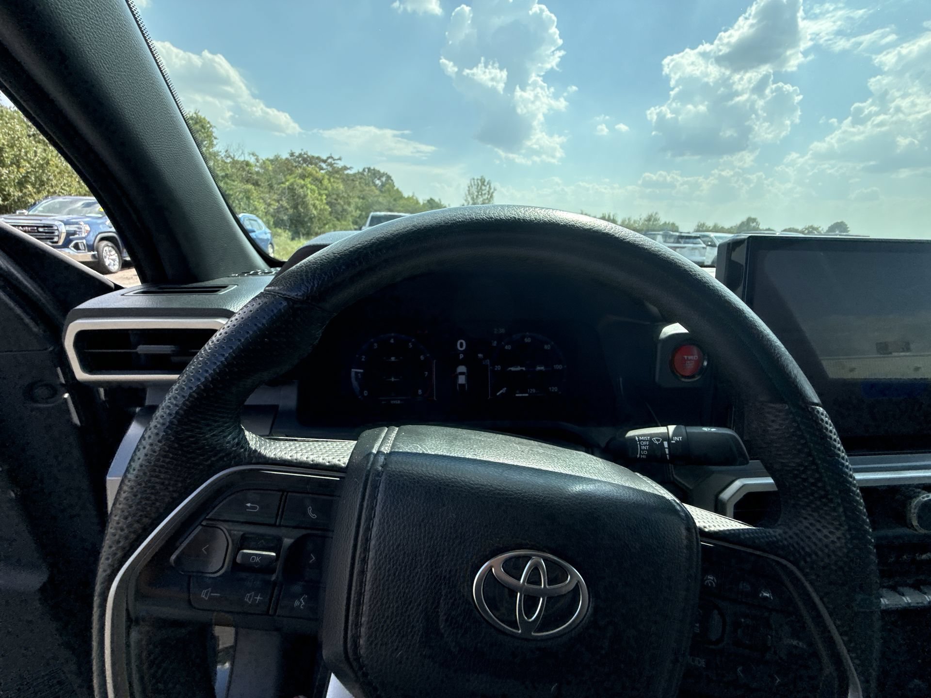 Used 2024 Toyota Tacoma TRD Off-Road AWD/4WD image 17