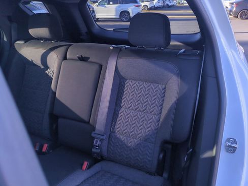 Used 2024 Chevrolet Equinox LT image 30