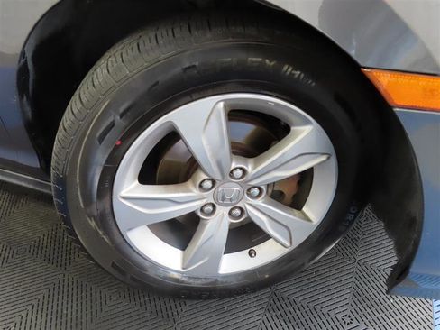 Used 2019 Honda Odyssey EX-L image 6