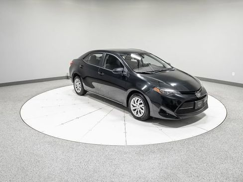 Used 2017 Toyota Corolla LE w/ Carpet Mat Package (TMS) FWD image 26