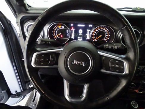 Certified 2021 Jeep Wrangler Unlimited Sahara image 5