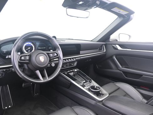 Used 2020 Porsche 911 Carrera 4S AWD/4WD image 27