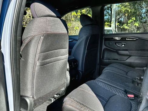 Used 2026 Honda Pilot Sport image 11