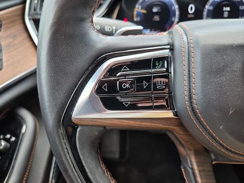 Certified 2023 Jeep Grand Cherokee Summit w/ Luxury Tech Group V AWD/4WD image 34