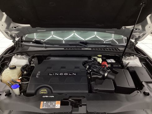 Used 2017 Lincoln Continental Premiere image 42